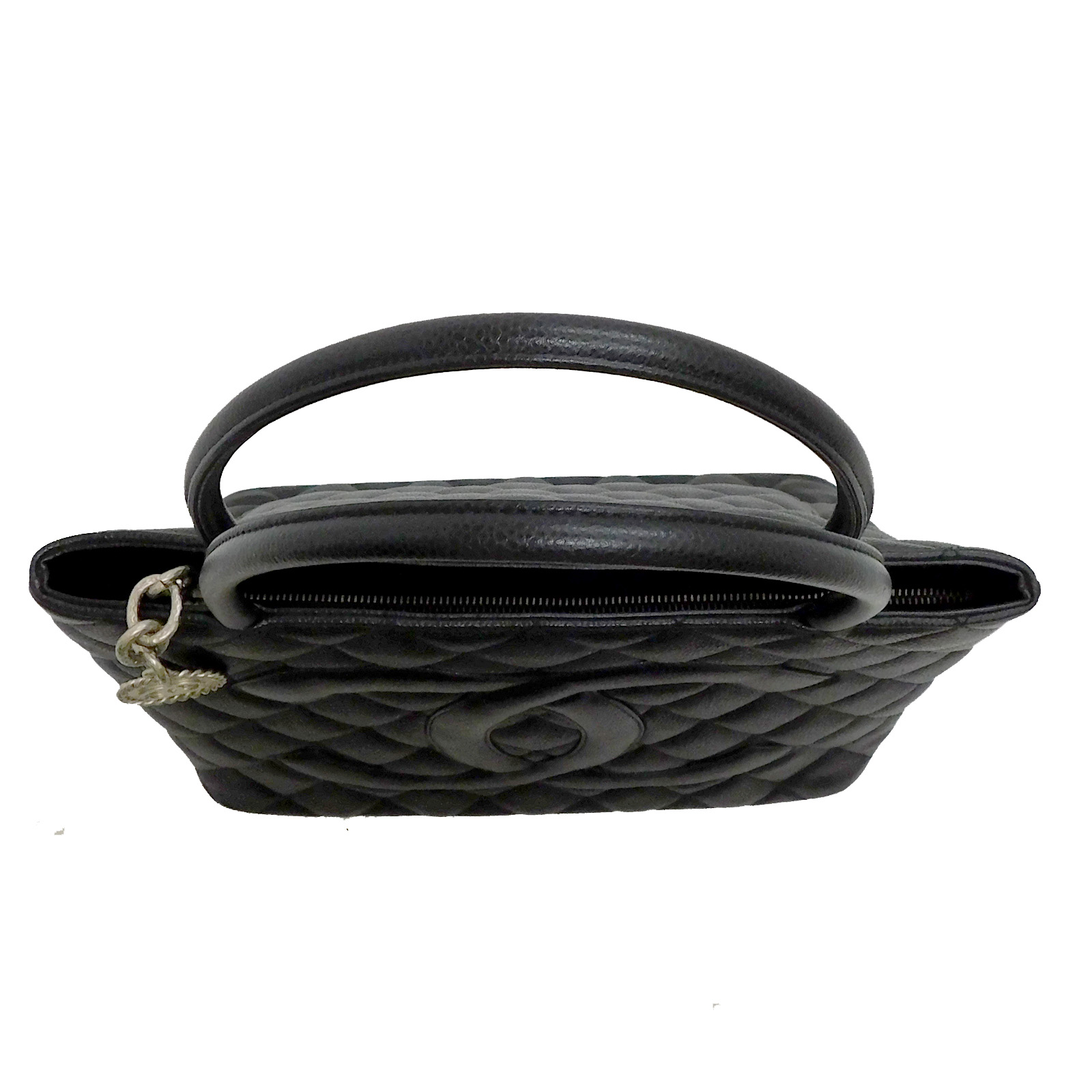 【CHANEL】black caviar medallion shoulder bag★トートバッグ Chanel Black Quilted Caviar Leather Medallion Tote Bag