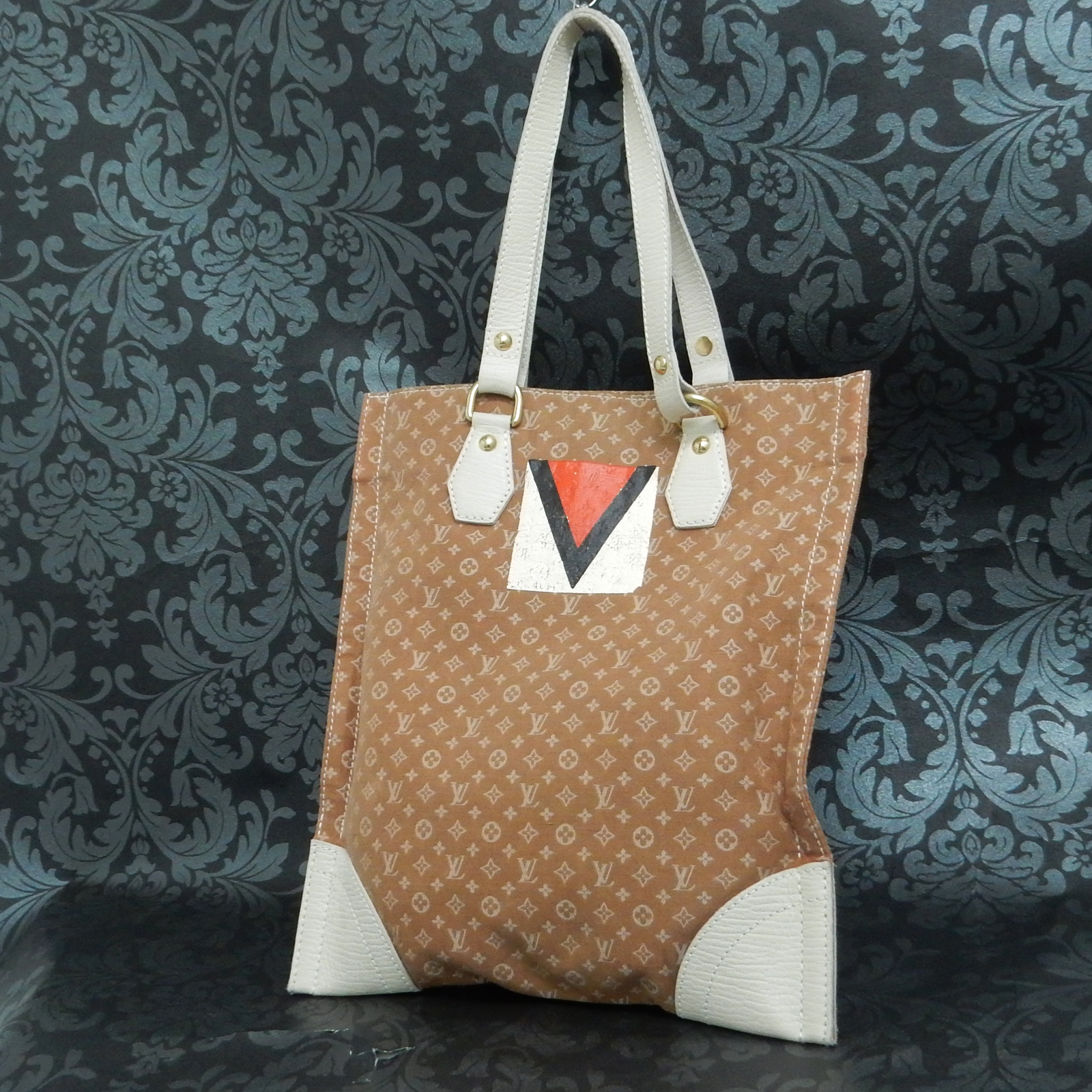 louis vuitton beige tote