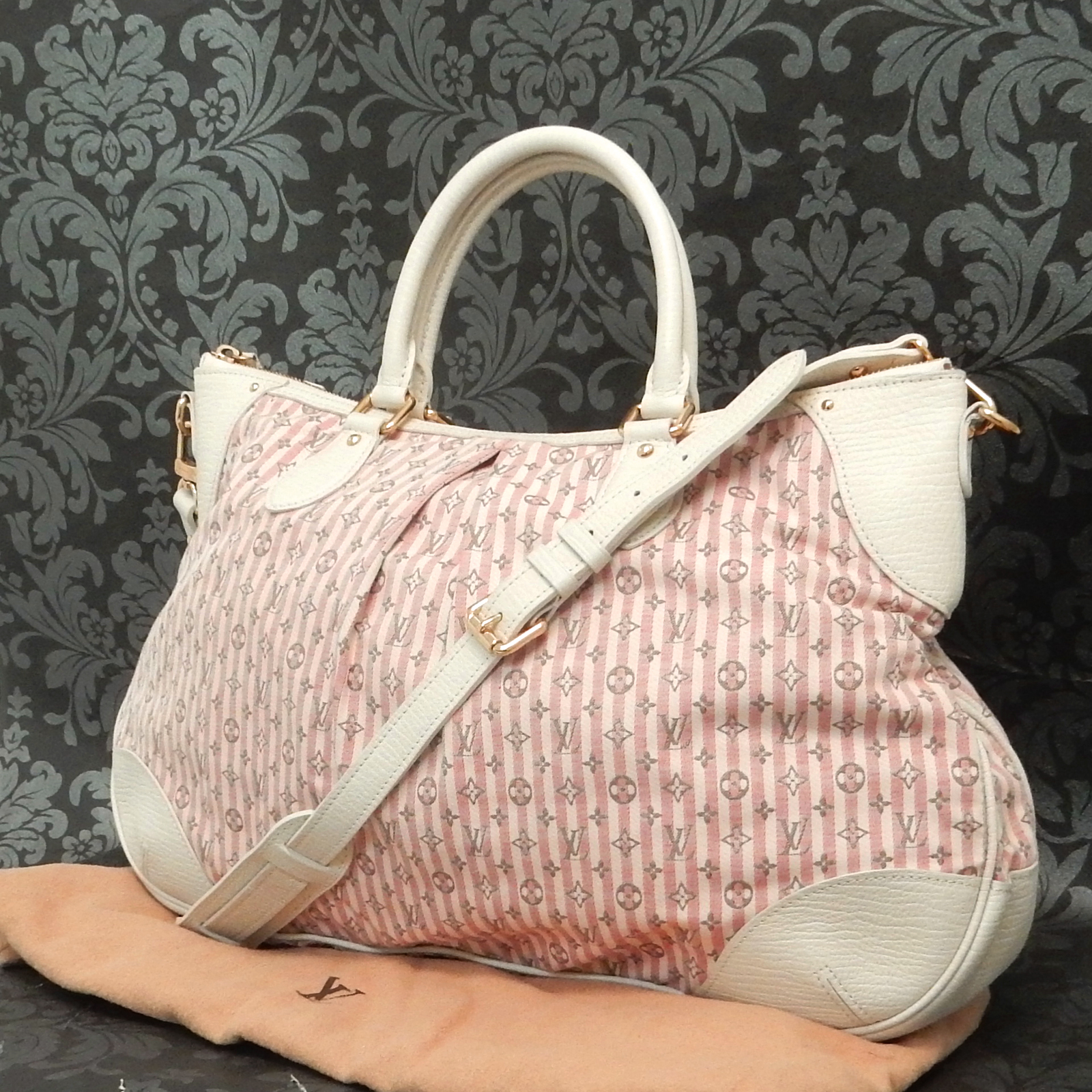 pink and white louis vuitton