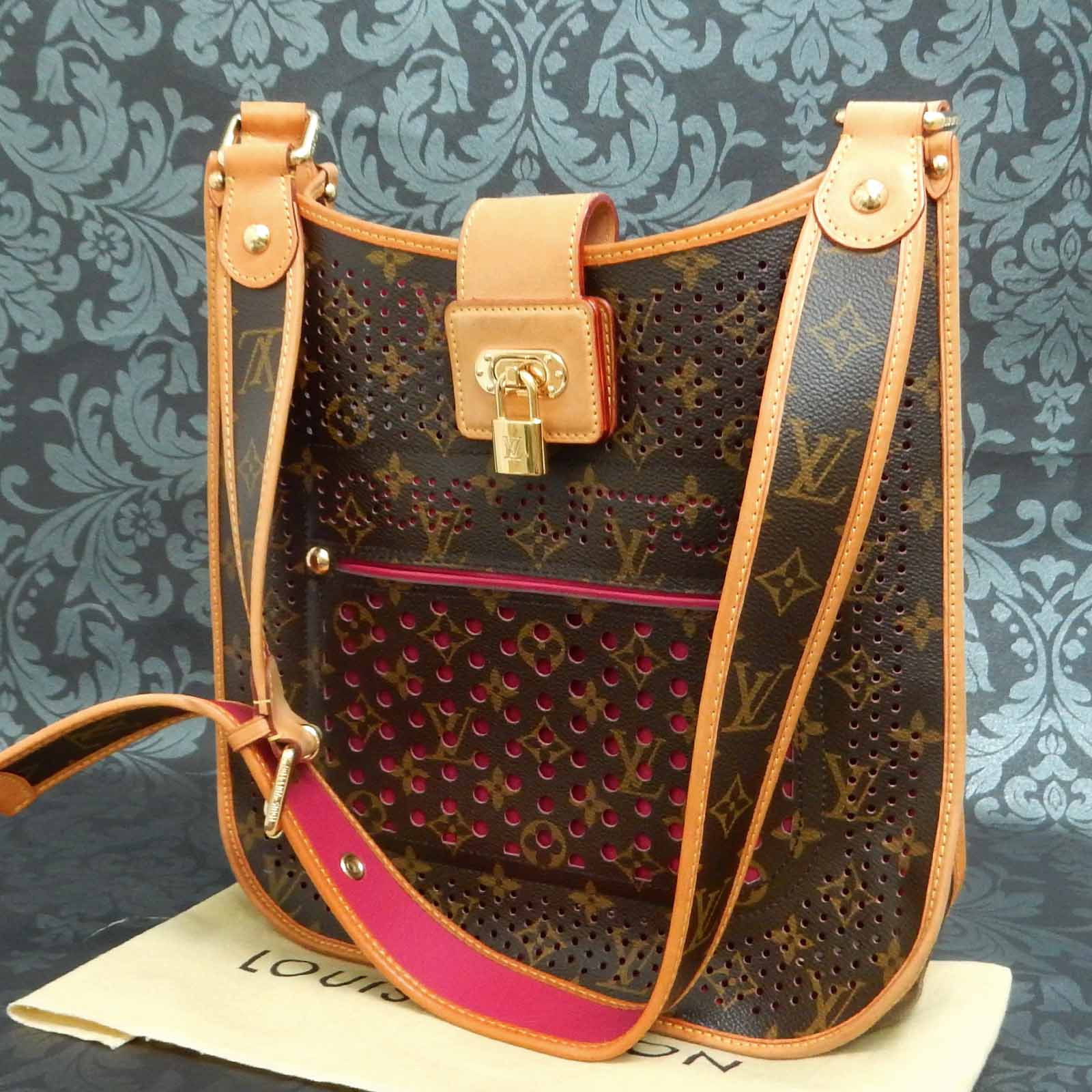 louis vuitton pink shoulder bag