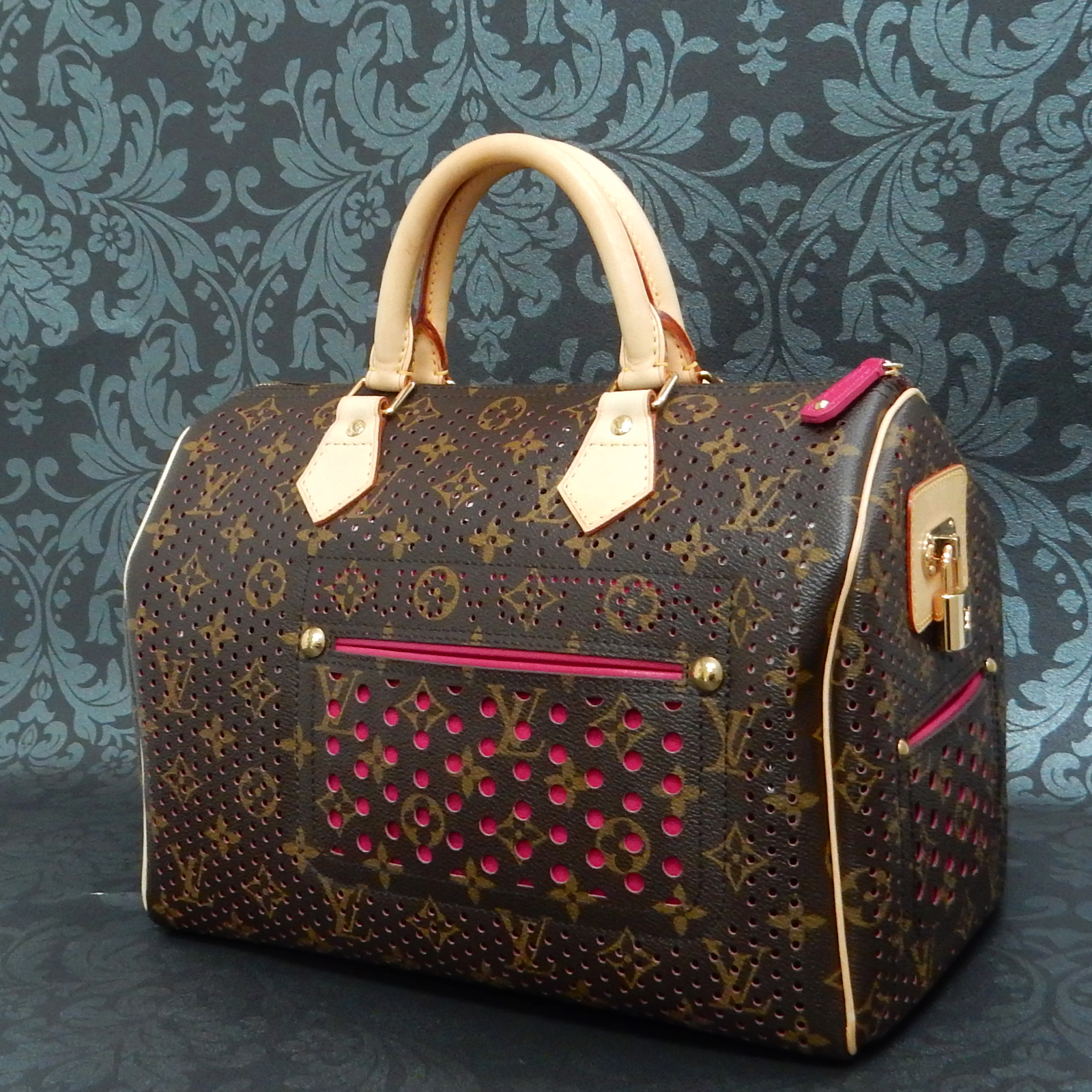 louis pink bag